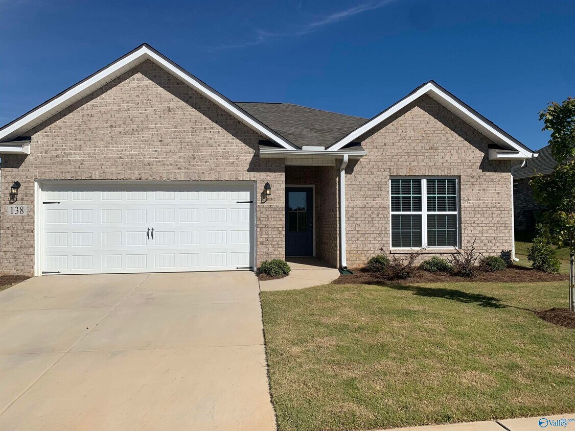 Primary Photo - 138 Fernhill Dr NW