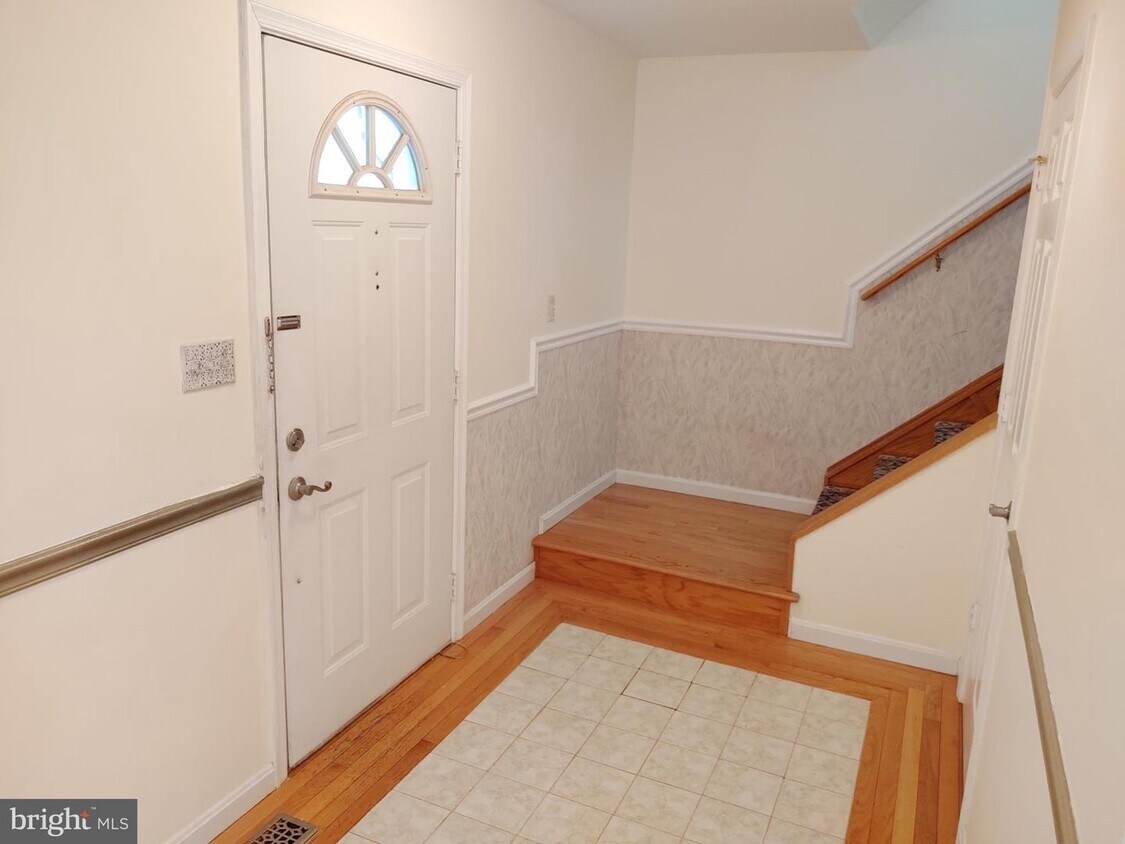 609 Mann Rd, Deale, MD 20751 House for Rent in Deale, MD