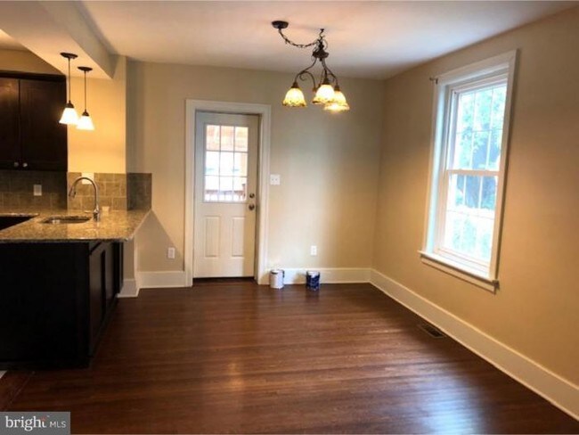 Foto del edificio - 4 bedroom in West Reading PA 19611