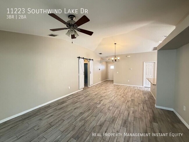 Foto del edificio - 11223 Southwind Lake Dr