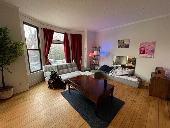 Foto del edificio - 1456 N Leavitt St