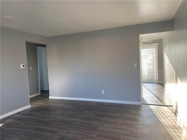 Foto del edificio - 5444 Bellefontaine Rd