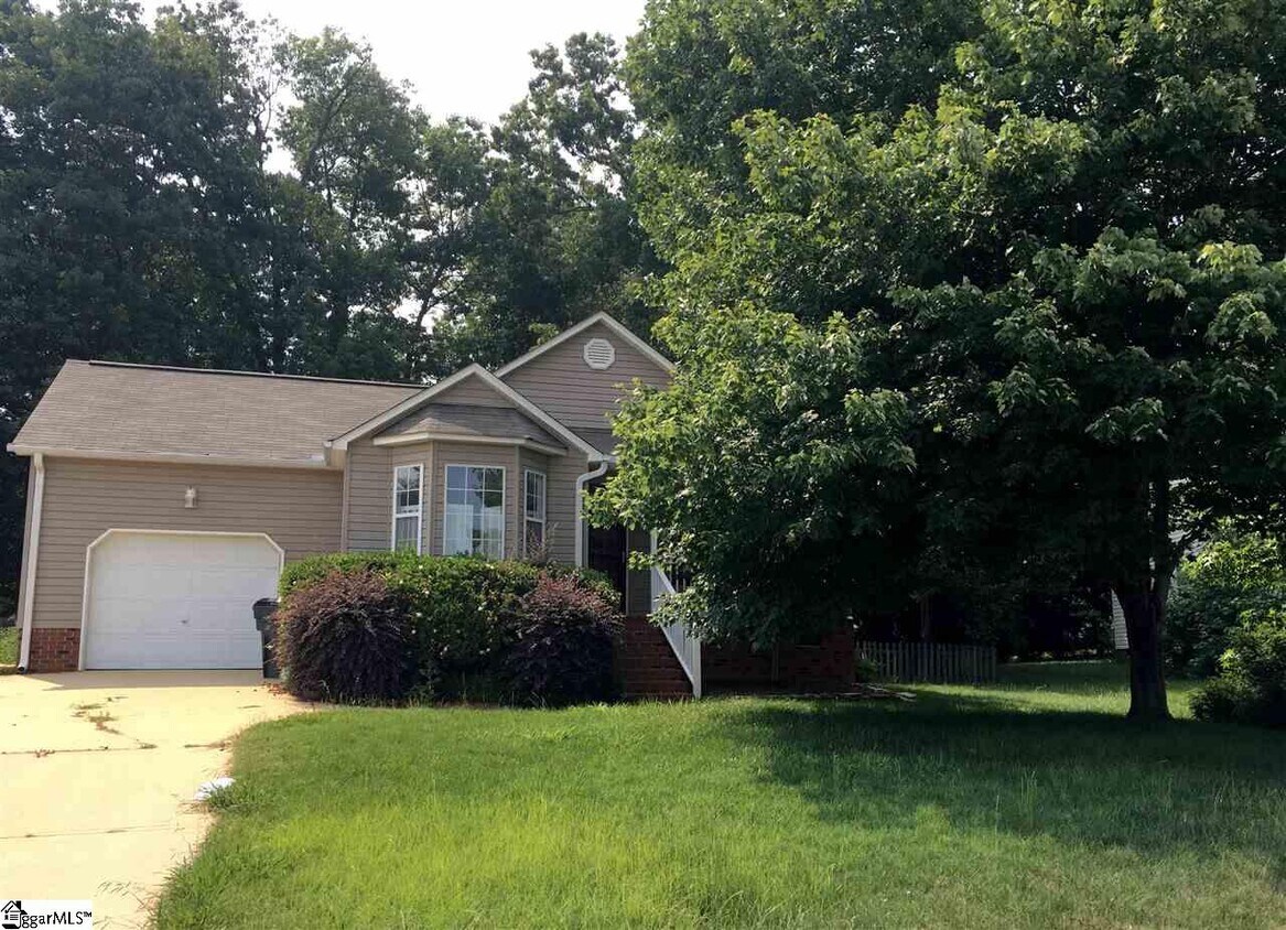 Primary Photo - 7 Heathfield Ct