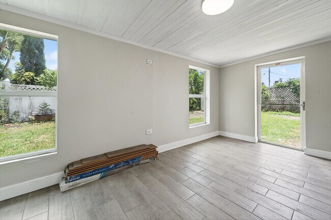 Building Photo - 4364 N Mary Cir