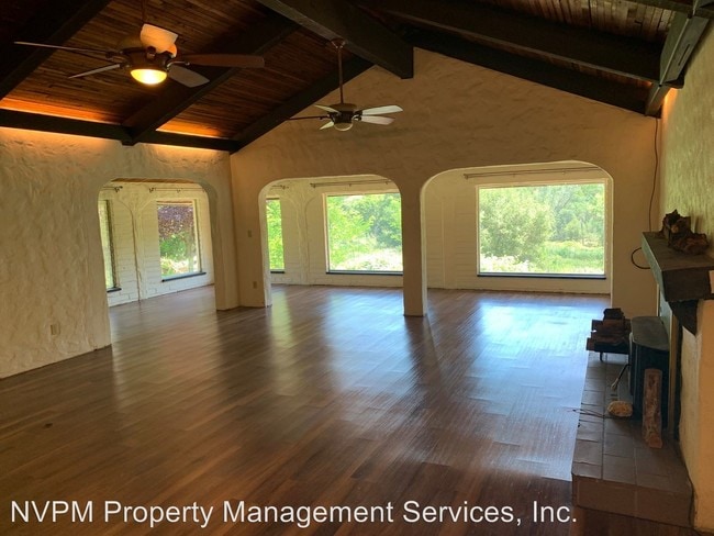 Building Photo - 4416 Santos Ranch Rd