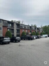 Building Photo - 9 Blackstone Dr
