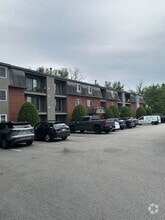 Building Photo - 9 Blackstone Dr
