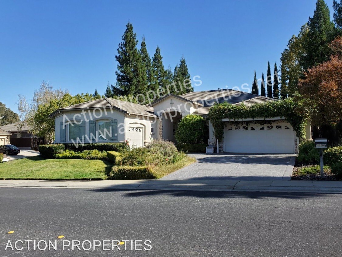 Primary Photo - 3 br, 2.5 bath House - 1200 San Simeon Drive
