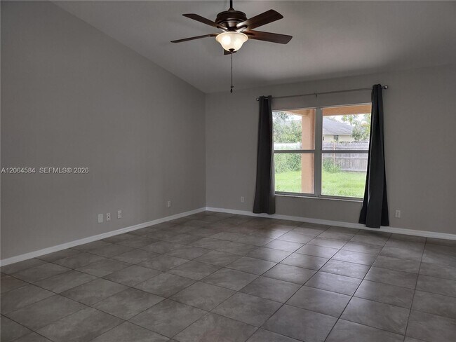 Building Photo - 151 SW S Wakefield Cir