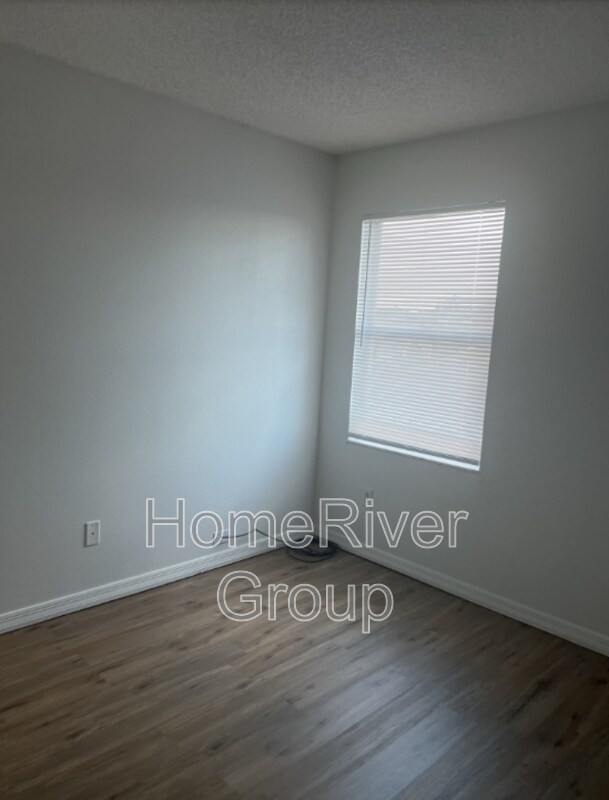 Building Photo - 2932 Pembridge St