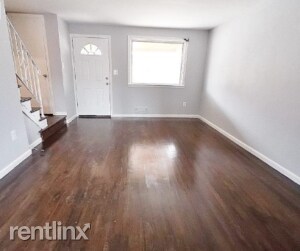 Building Photo - 1400 Bonsal St