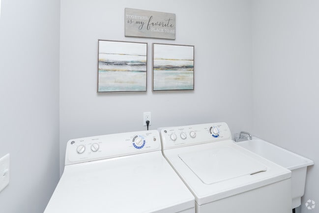 2BR, 2BA - 1,451 SF Arlington II First Floor Plan - Ashford Apartments