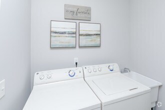 2BR, 2BA - 1,451 SF Arlington II First Floor Plan - Ashford Apartments