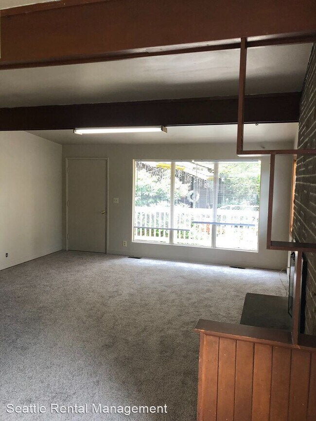 Building Photo - 3 br, 1.5 bath House - 13045 6th Ave S