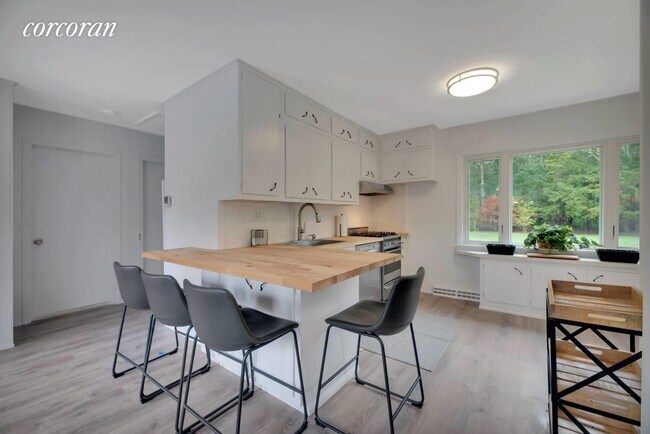 Building Photo - 139 Spinney Rd