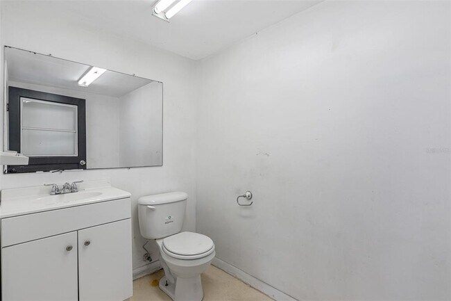 Building Photo - 5307 Roberta Ln
