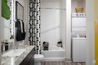 1BR, 1BA - 706SF - Arca Green Mountain