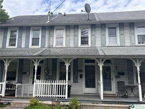 Building Photo - 308 N Main St