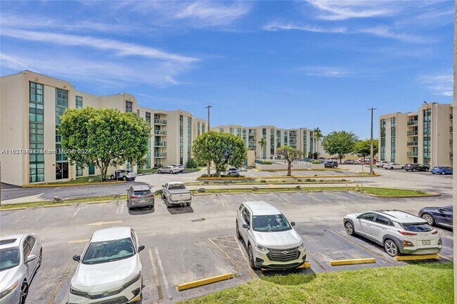 Building Photo - 2055 SW 122nd Ave