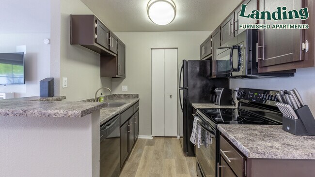 Foto del edificio - 110 E Greenway Pkwy