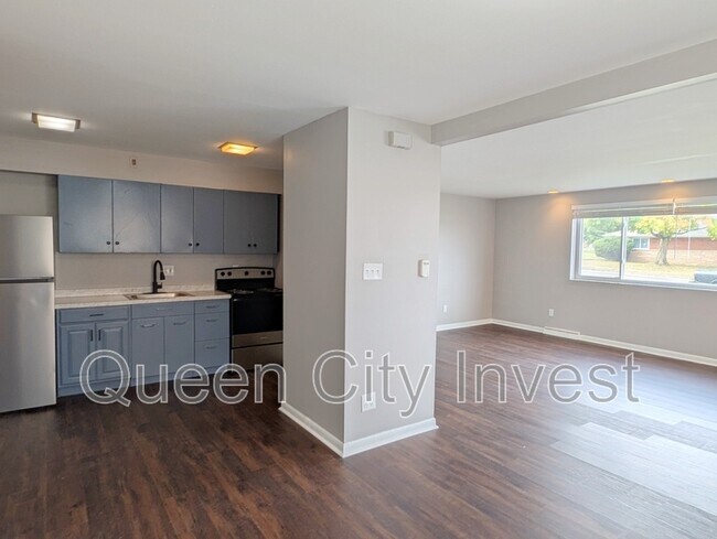 Foto del edificio - 110 Cromwell Pl