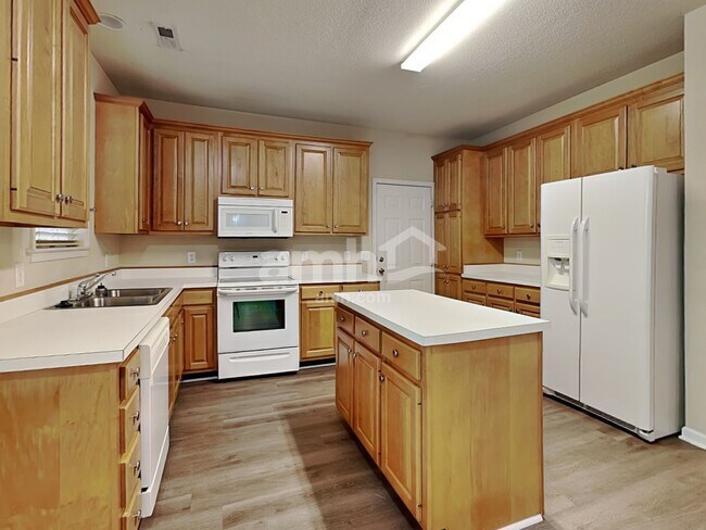 Foto del edificio - 509 Crystal Hill Ct