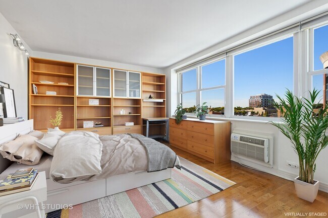 Foto del edificio - 2300 N Commonwealth Ave