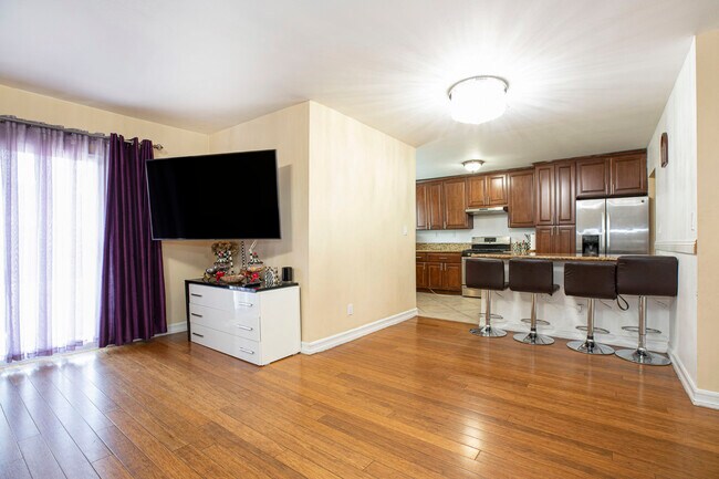 Building Photo - 9371 Dorrington Pl