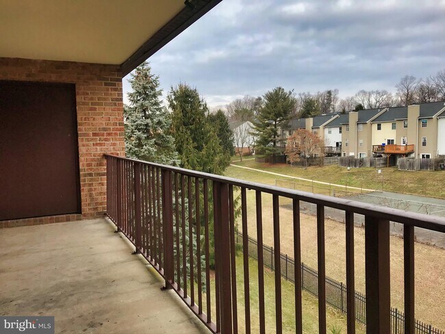 Building Photo - 13135 Dairymaid Dr