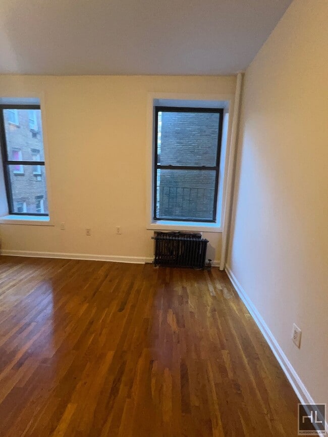 Building Photo - WEST 72 STREET