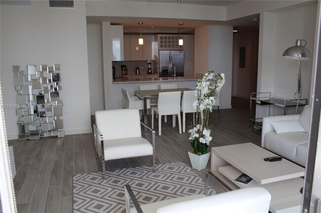 Foto del edificio - 999 SW 1st Ave