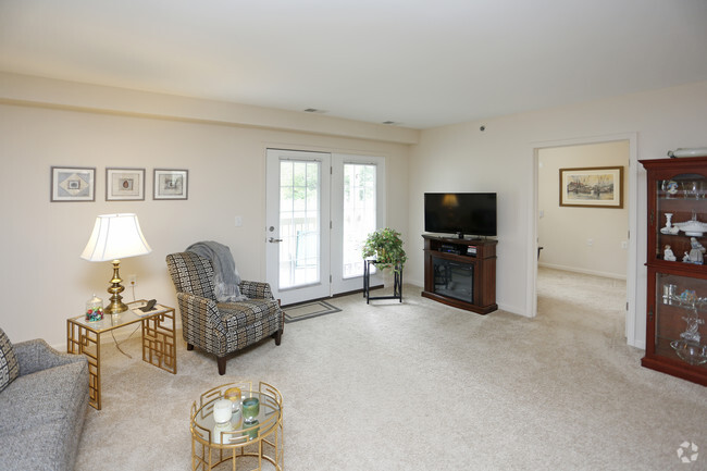 2HAB, 1BA - 865 ft² - Willoughby Hills Senior Apartments