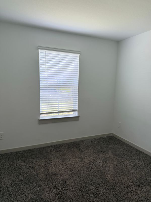 Building Photo - 9834 Palm Royal Dr
