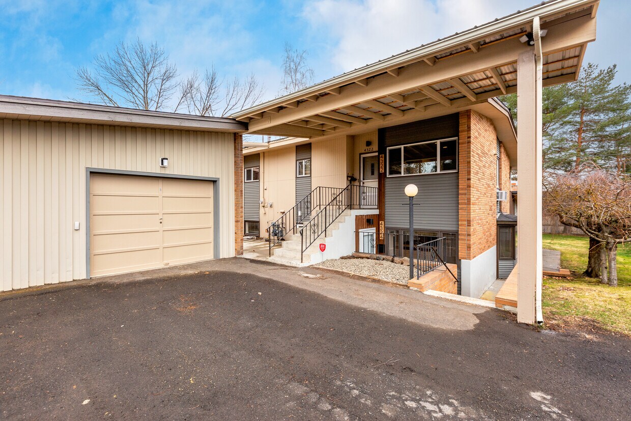 Foto principal - 4324 S Scott St