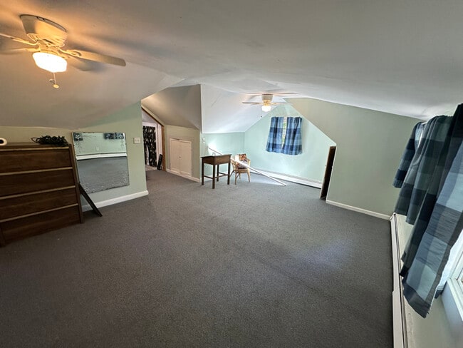 Building Photo - 51 BELLEROSE Rd