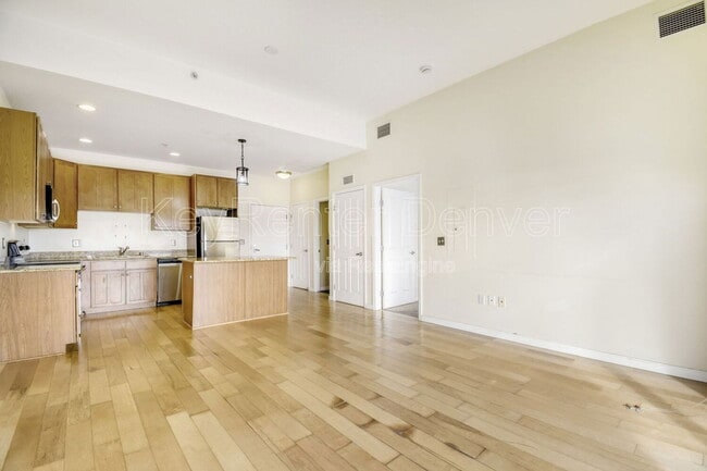 Photo - 1950 Logan St Apartment