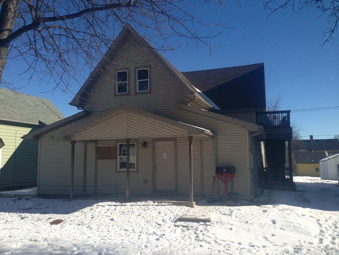 501 S Main St Unit 3, Frankfort, IN 46041 Room for Rent in Frankfort