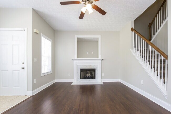 Building Photo - 206 Providence Rd