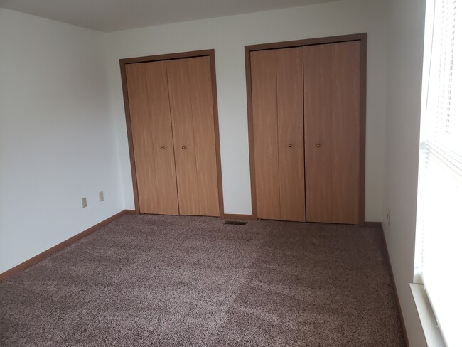 Master Bedroom - 115 W Meade Ave