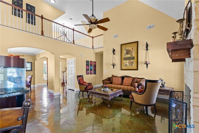 Foto del edificio - 130 Post Oak Cir