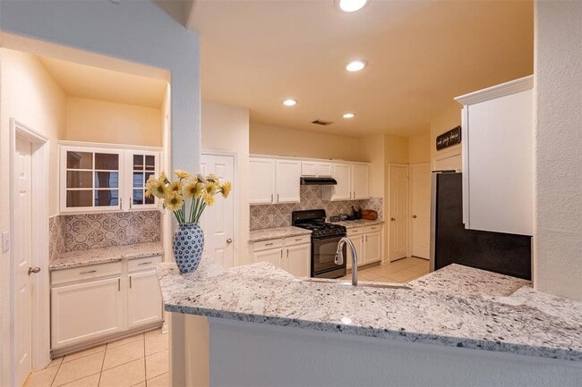 Building Photo - 7219 Crimson Sky Dr