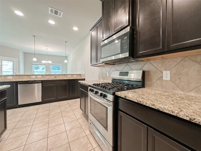 Foto del edificio - 105 Camelot Pl Ct