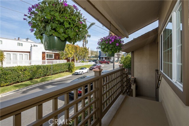 Foto del edificio - 521 Jasmine Ave
