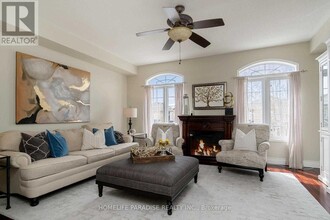 Building Photo - 2368 Sutton Dr