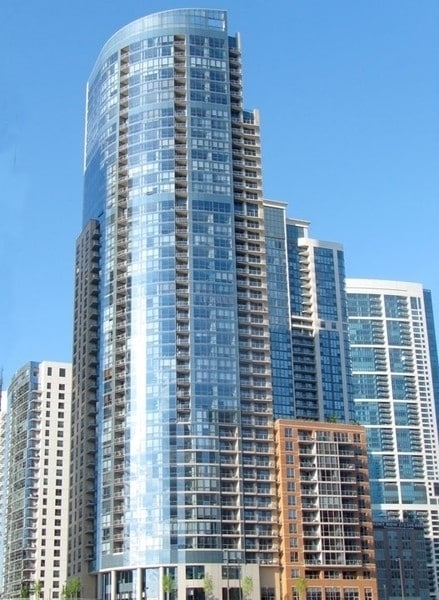 Building Photo - 420 E Waterside Dr