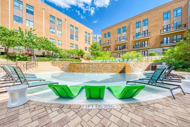 Foto del edificio - River House