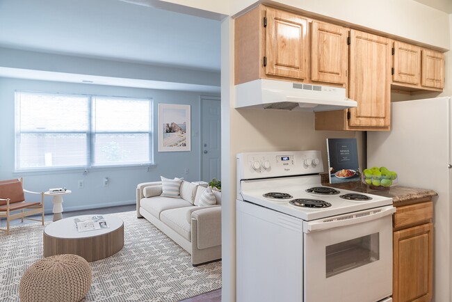 Kitchen. Living Room - Middle Branch Manor