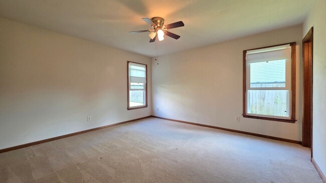Foto del edificio - Charming 3-Bedroom Ranch in Salem Lakes Cul-de-Sac "ASK ABOUT OUR ZERO DEPOSIT"