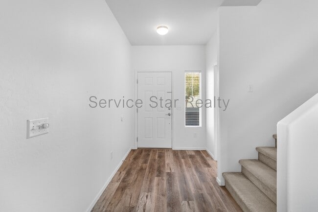 Building Photo - 1482 S Longspur Ln