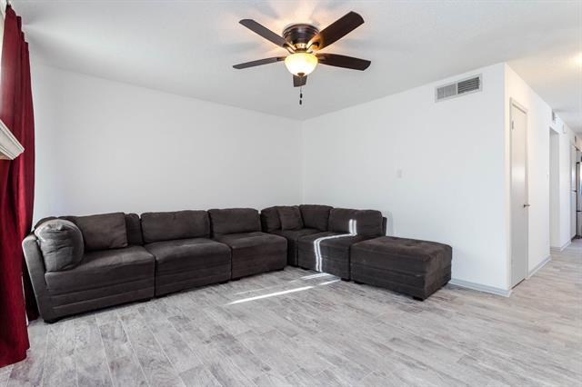 Foto del edificio - 1809 W Spring Creek Pkwy
